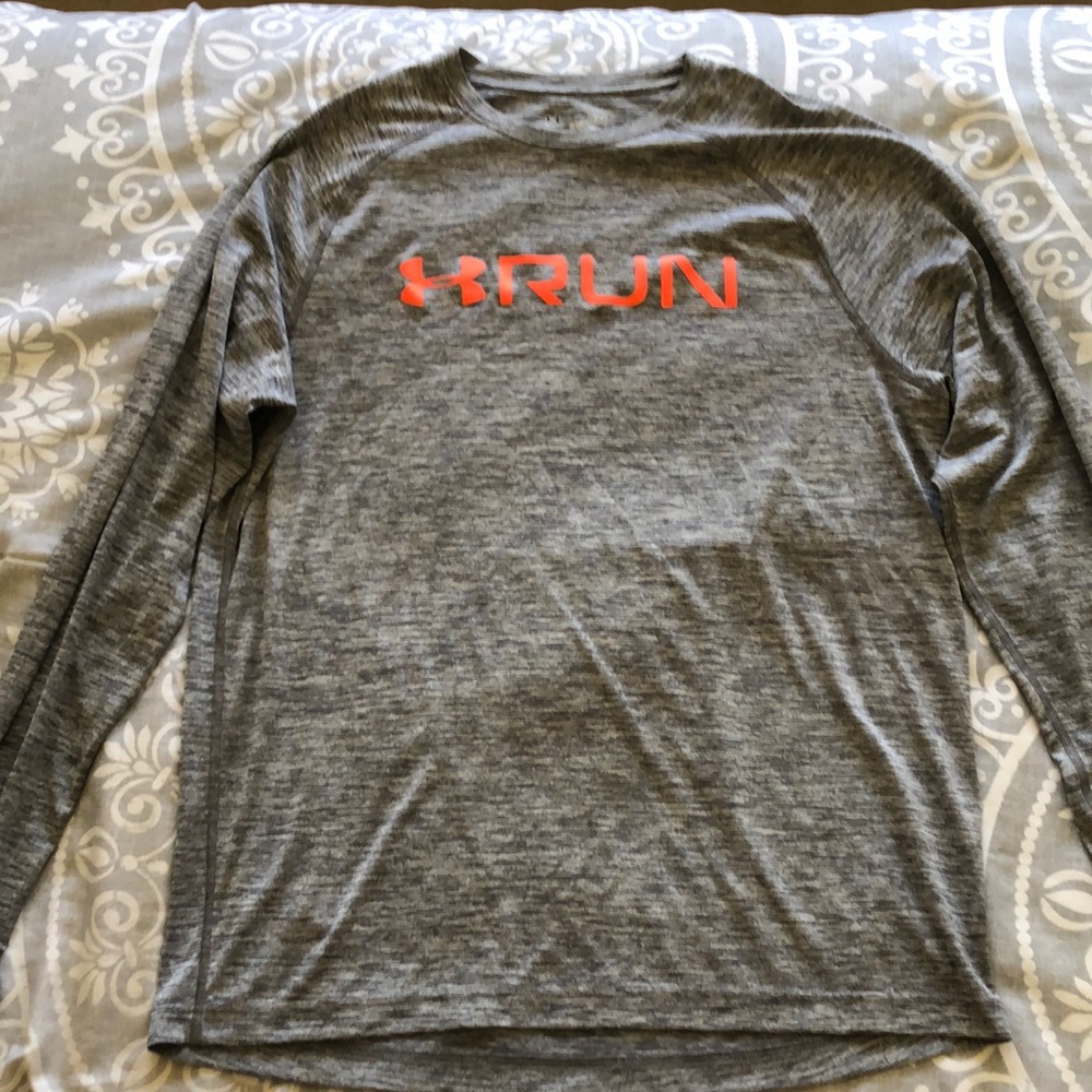 Women’s workout top
